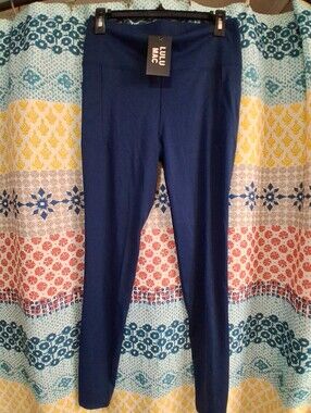 Lulu Mac Women's Navy Athletic Leggings